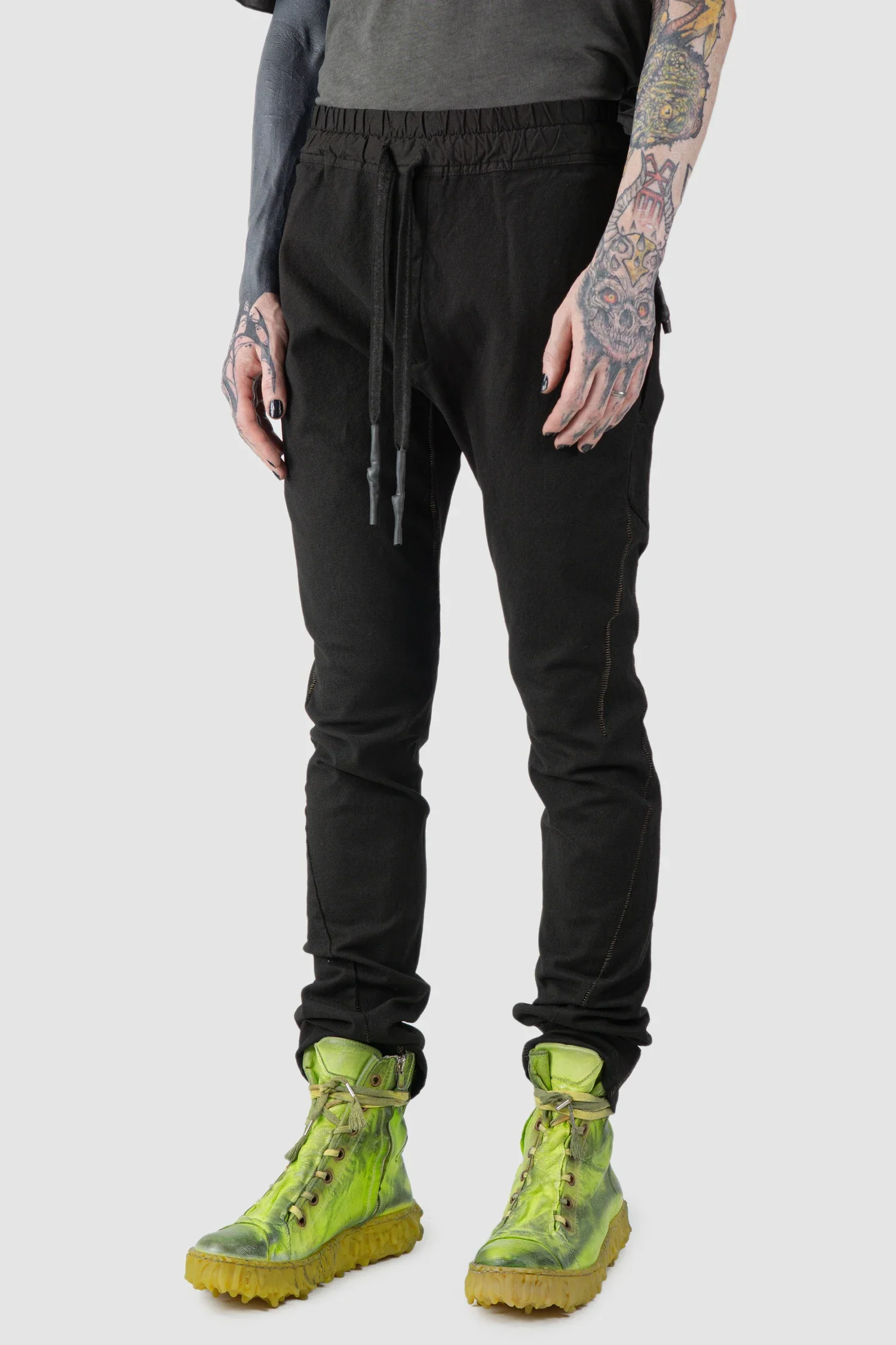 Black Fitted Cotton Cargo Trousers - Image 2