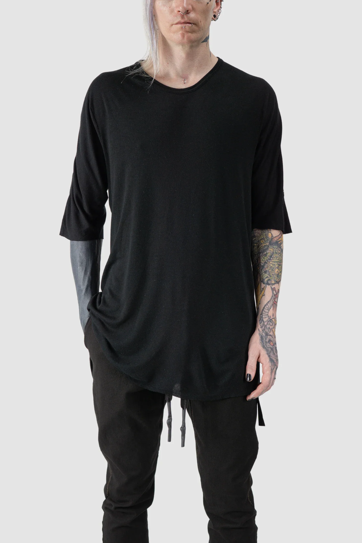 Black Horizontal Leather Spine Cashmere Blend T-Shirt - Image 6