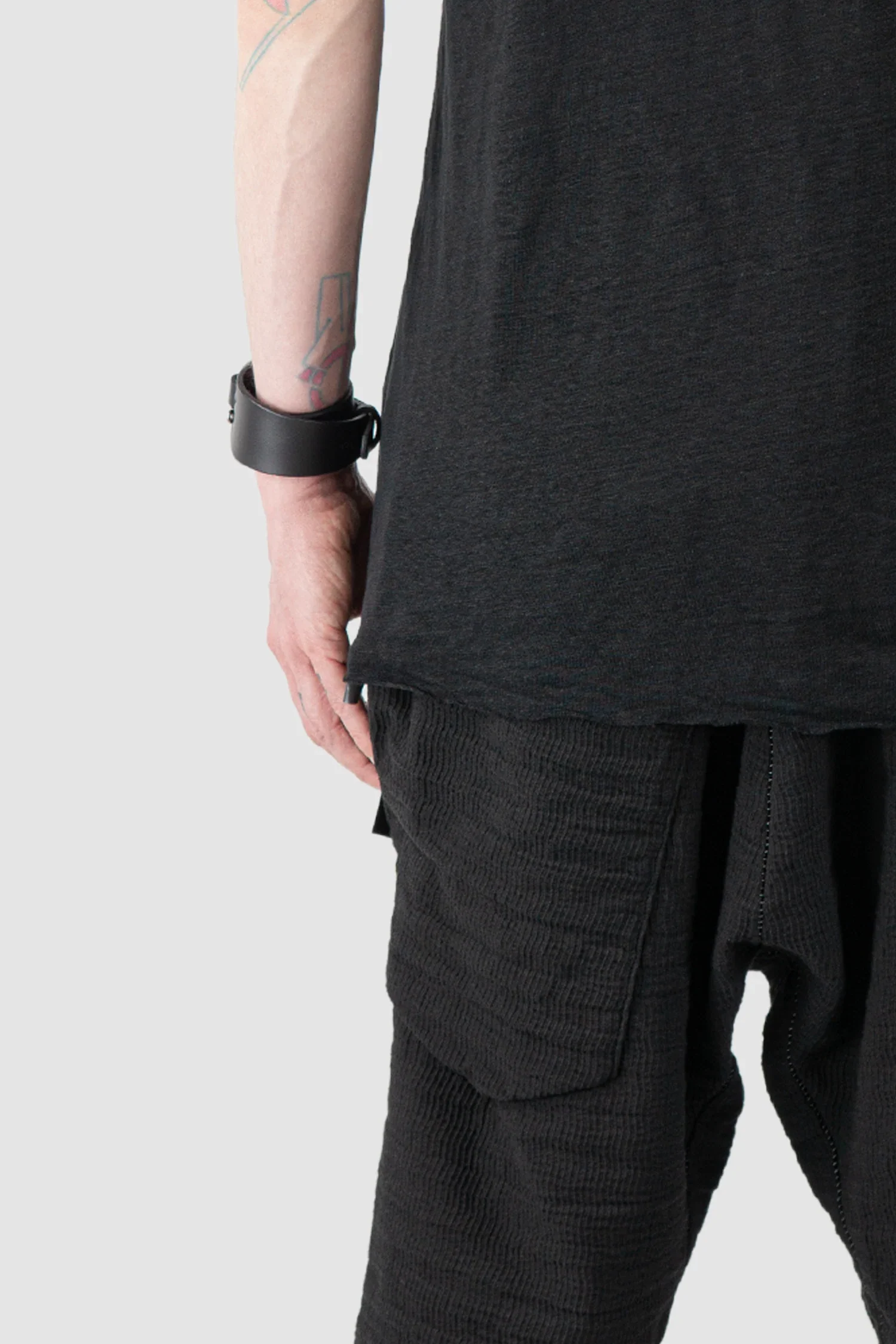Black Linen T-Shirt with Horizontal Leather Detail - Image 6