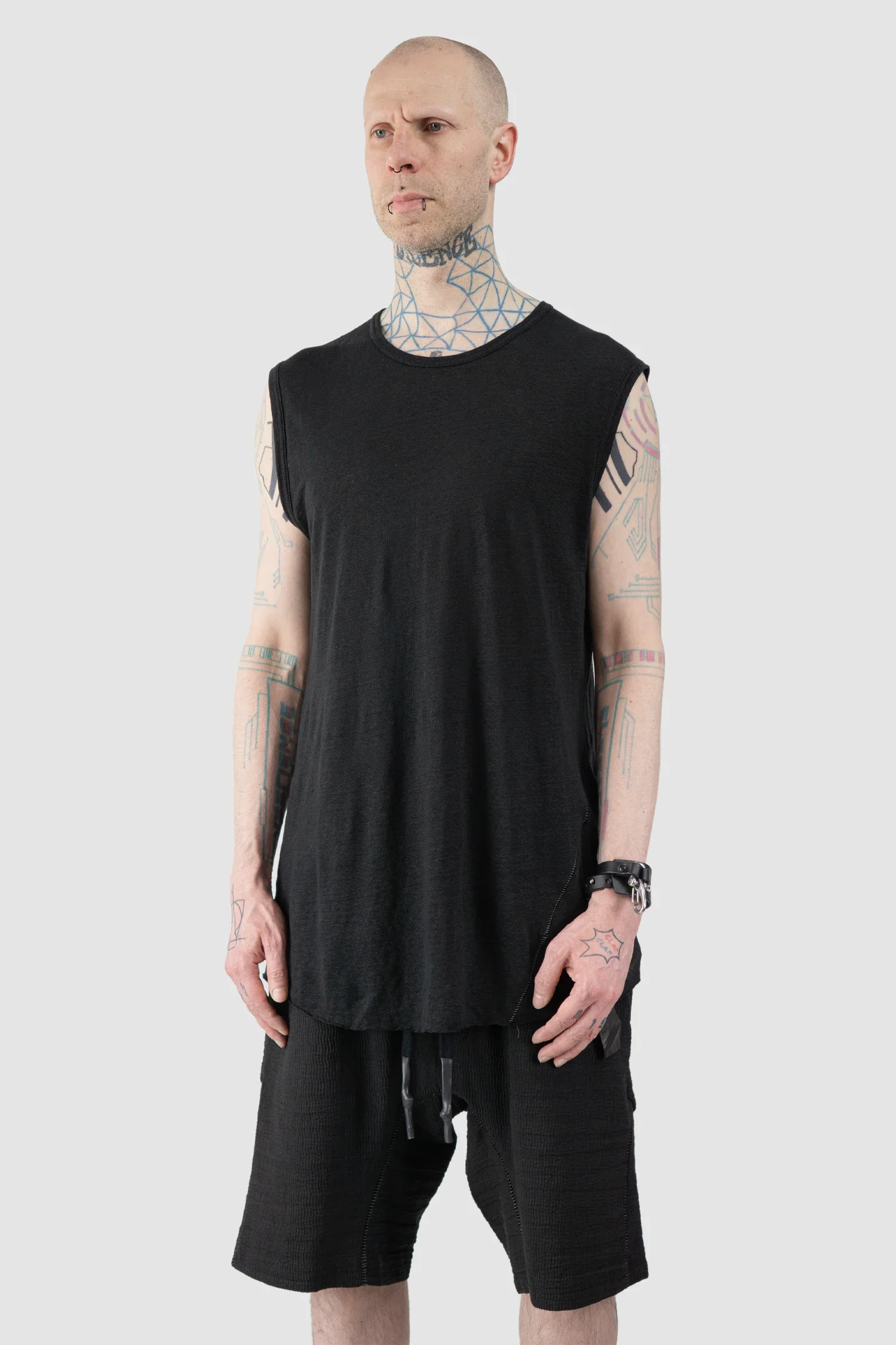 Black Linen Tank Top with Leather Spine Detail - Image 2