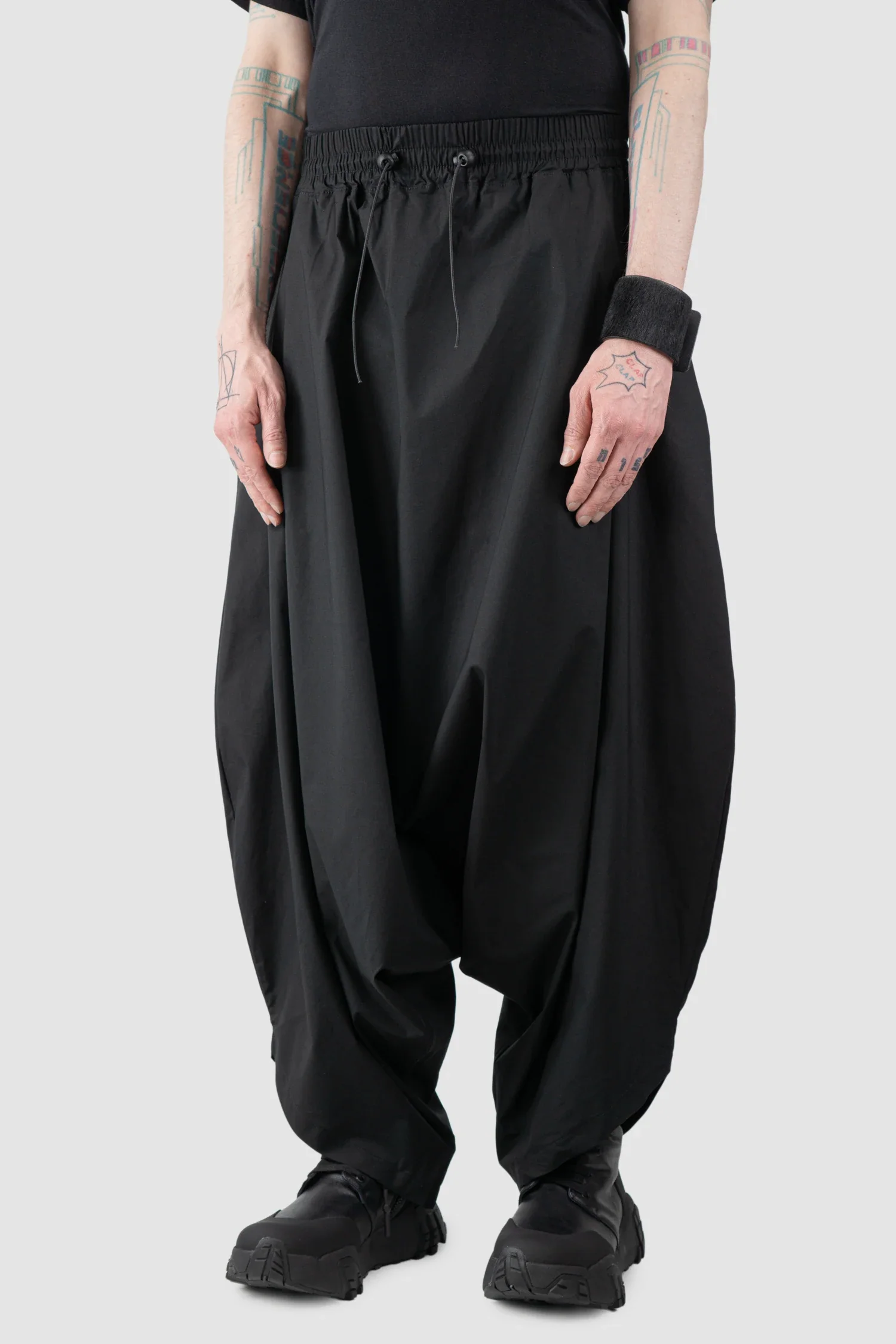 Black Oversized Cotton Deep Crotch Pants - Image 2