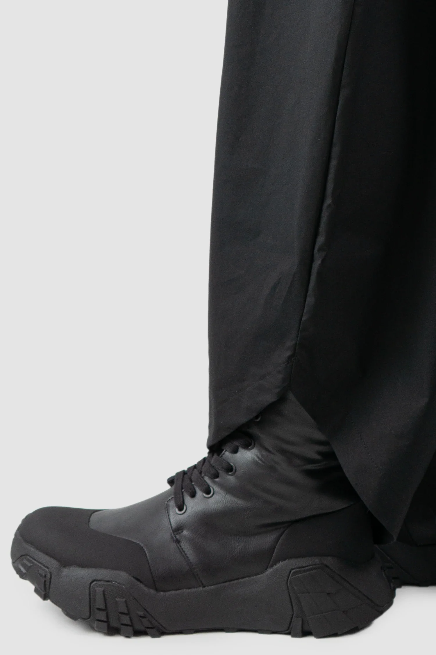 Black Oversized Cotton Deep Crotch Pants - Image 4