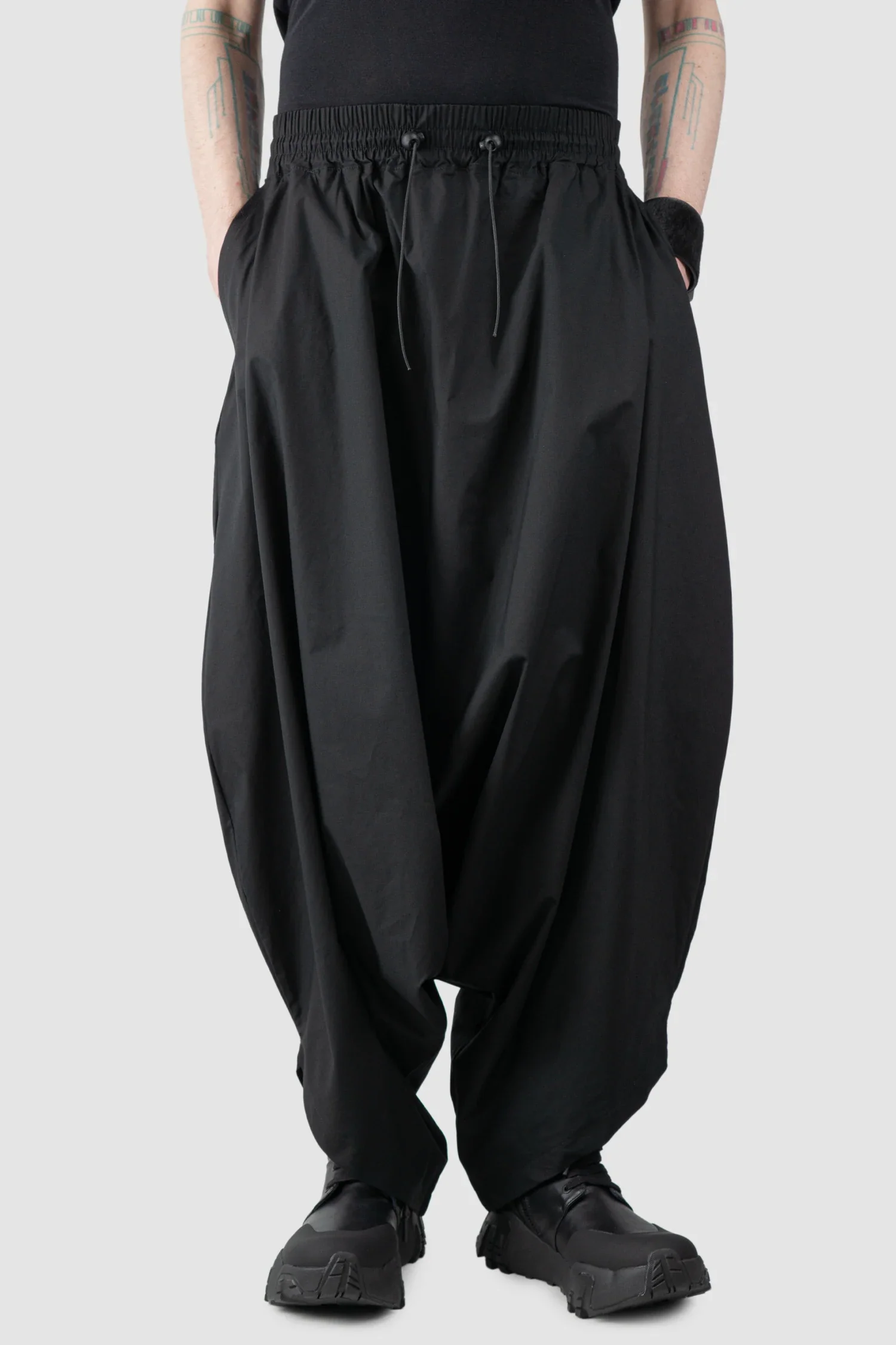 Black Oversized Cotton Deep Crotch Pants - Image 7