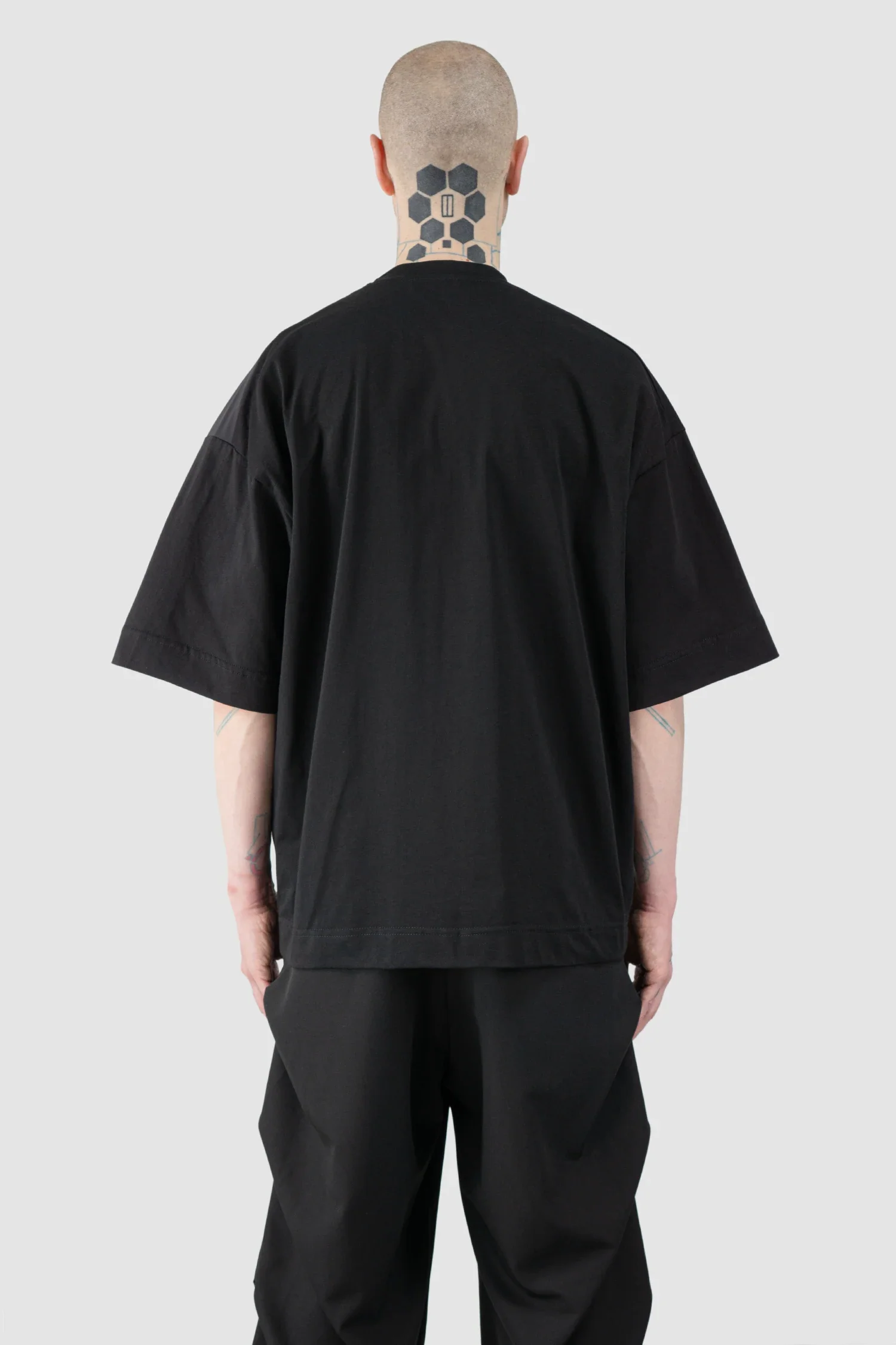 Black Oversized Pocket T-Shirt - Image 5