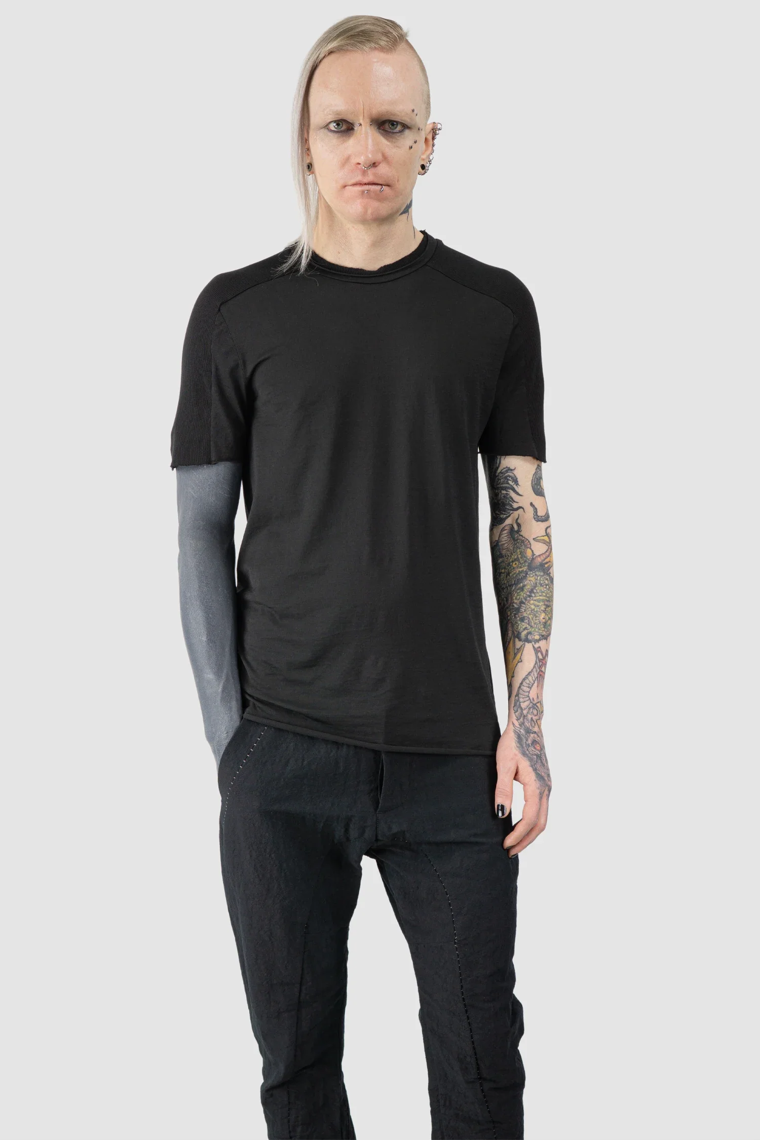 Black Shoulder Rib Patch T-Shirt - Image 8