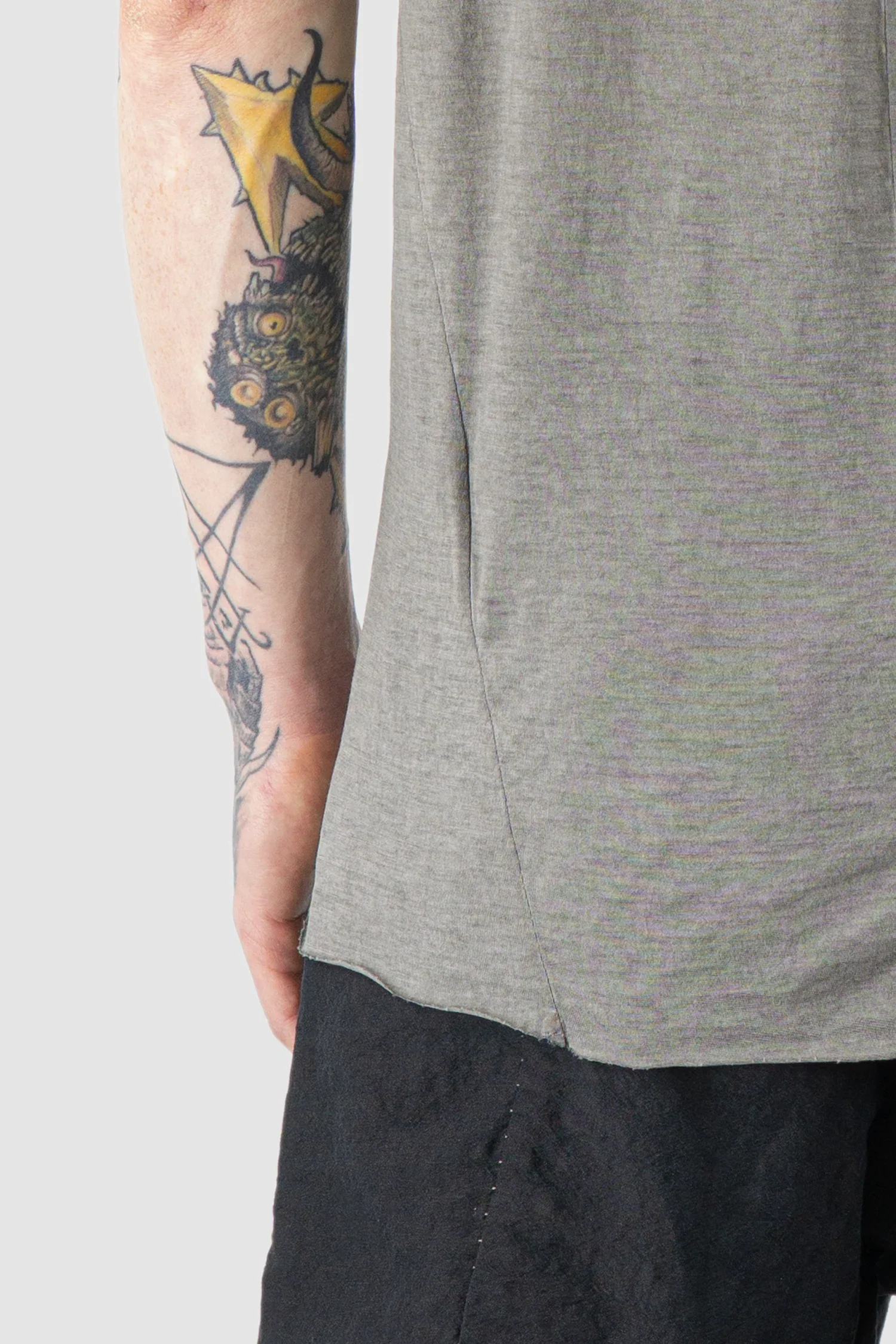 Grey Shoulder Rib Patch T-Shirt - Image 6