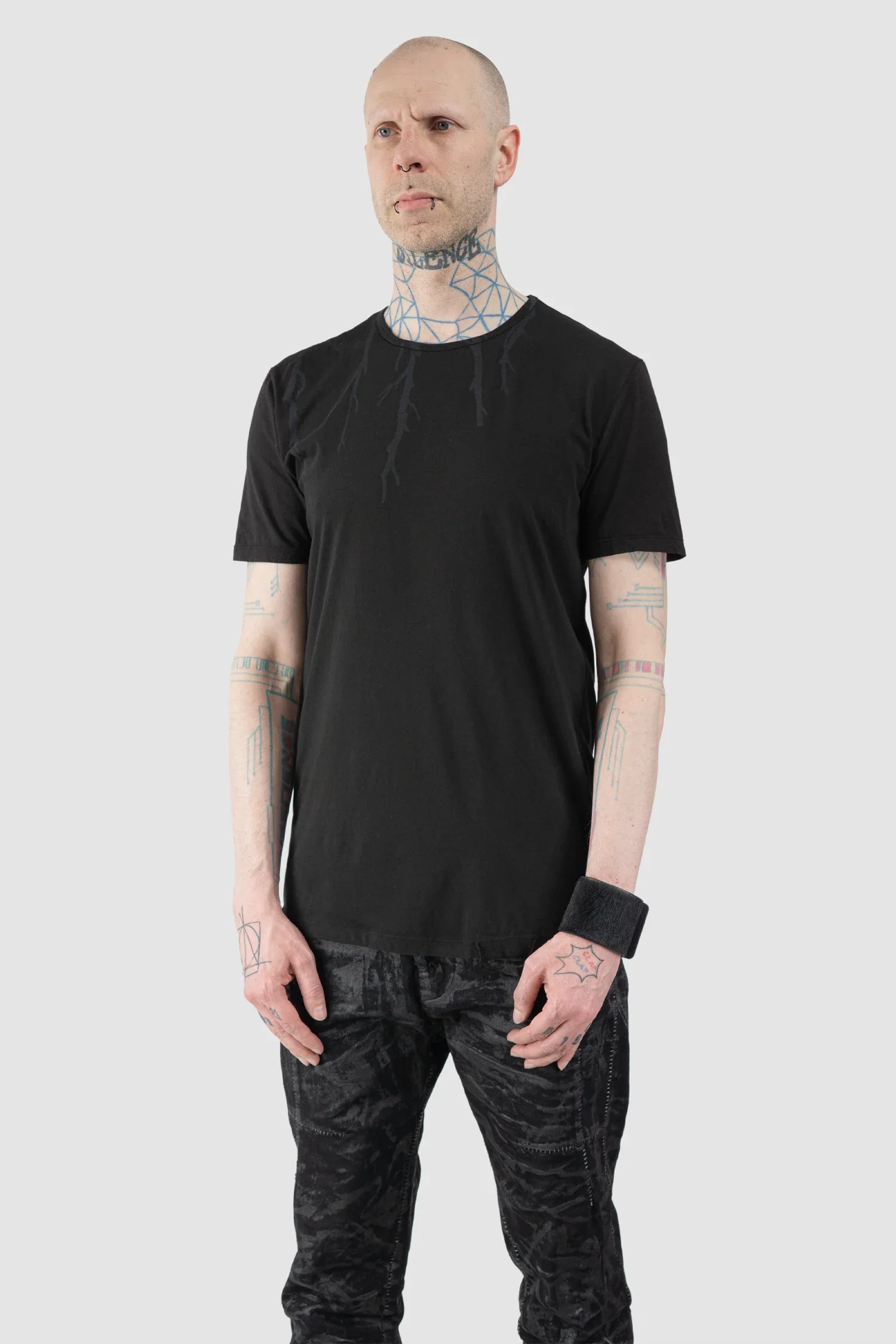 Black Cotton T-Shirt with Abstract Wood Print - Image 3