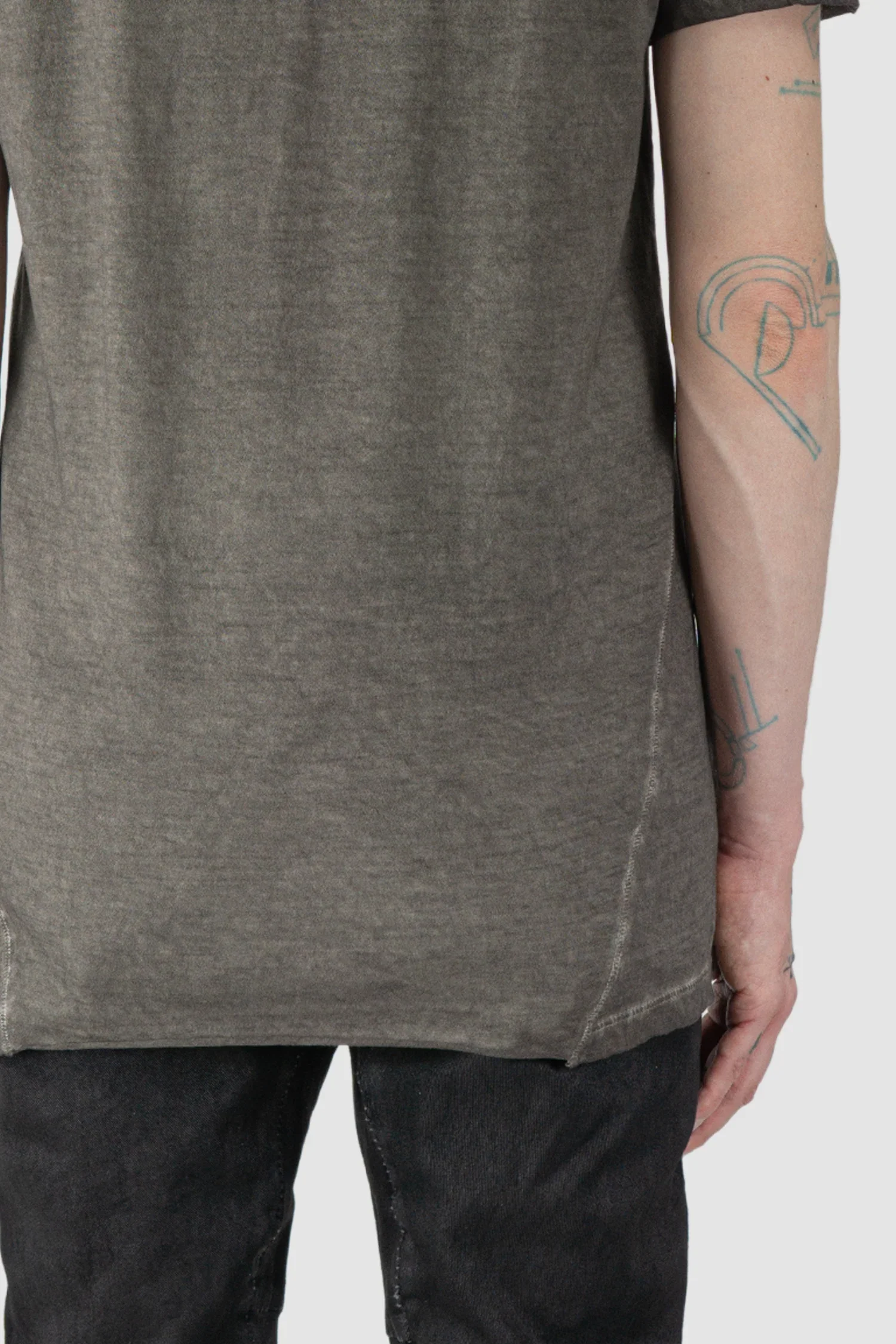 Grey Irregular Dyed Short Sleeve Cotton T-Shirt - Image 5