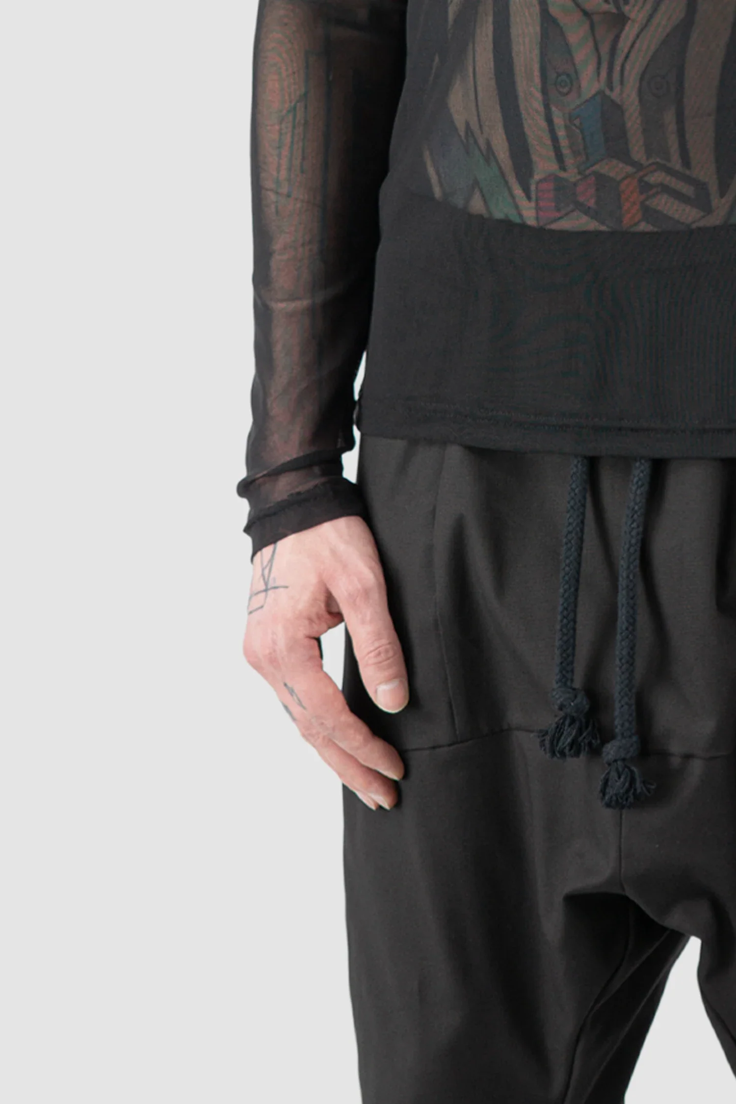 Black Mesh Raglan Long Sleeve - Image 3