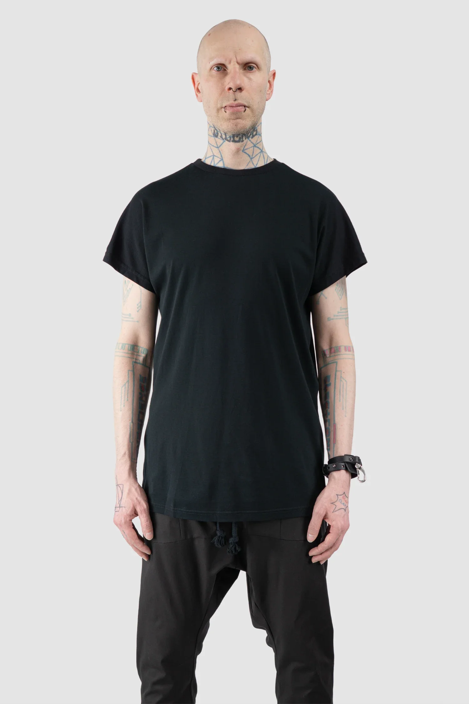 Black Cotton Blend One Size Raglan T-Shirt