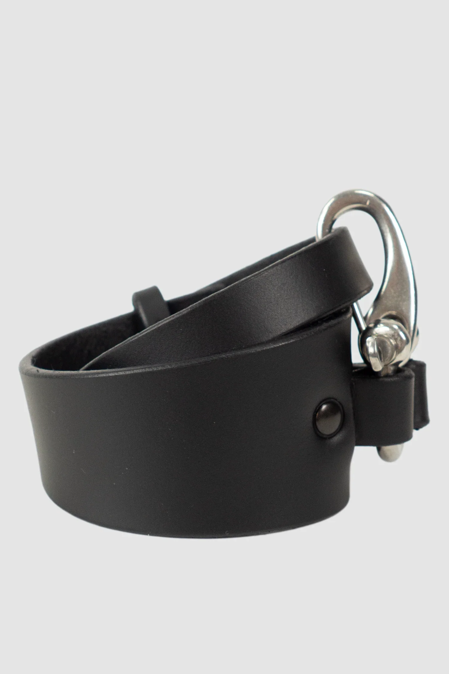 Black Wrapping Leather Cuff with Steel Clamp - Image 6