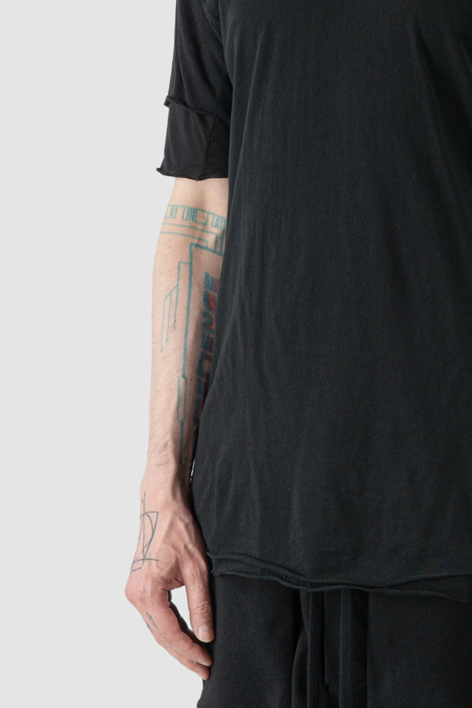 Black 2-in-1 Layered Slim Fit Cotton T-Shirt - Image 3
