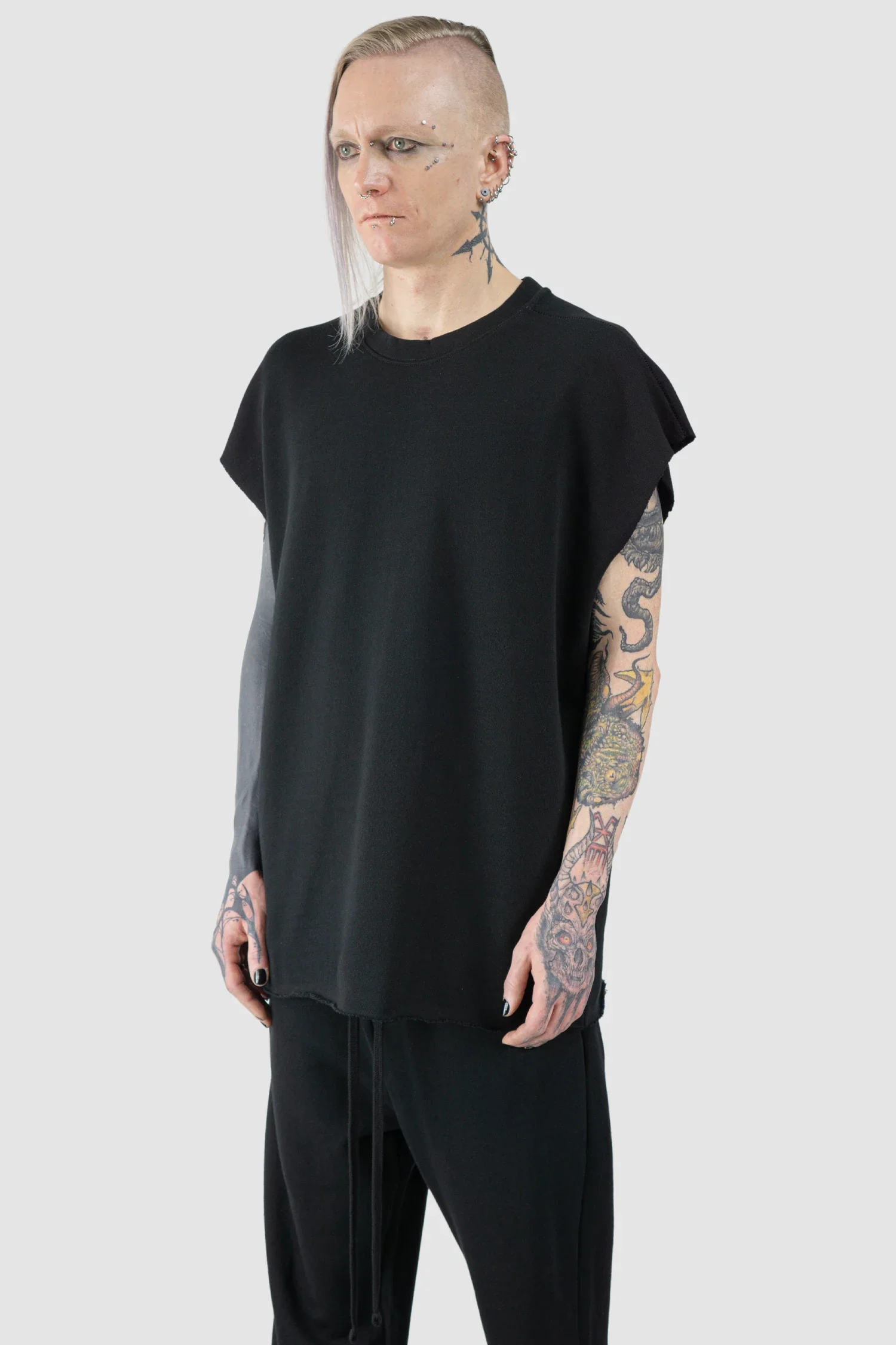 Black Raw Edge Cotton Tank Top - Image 2