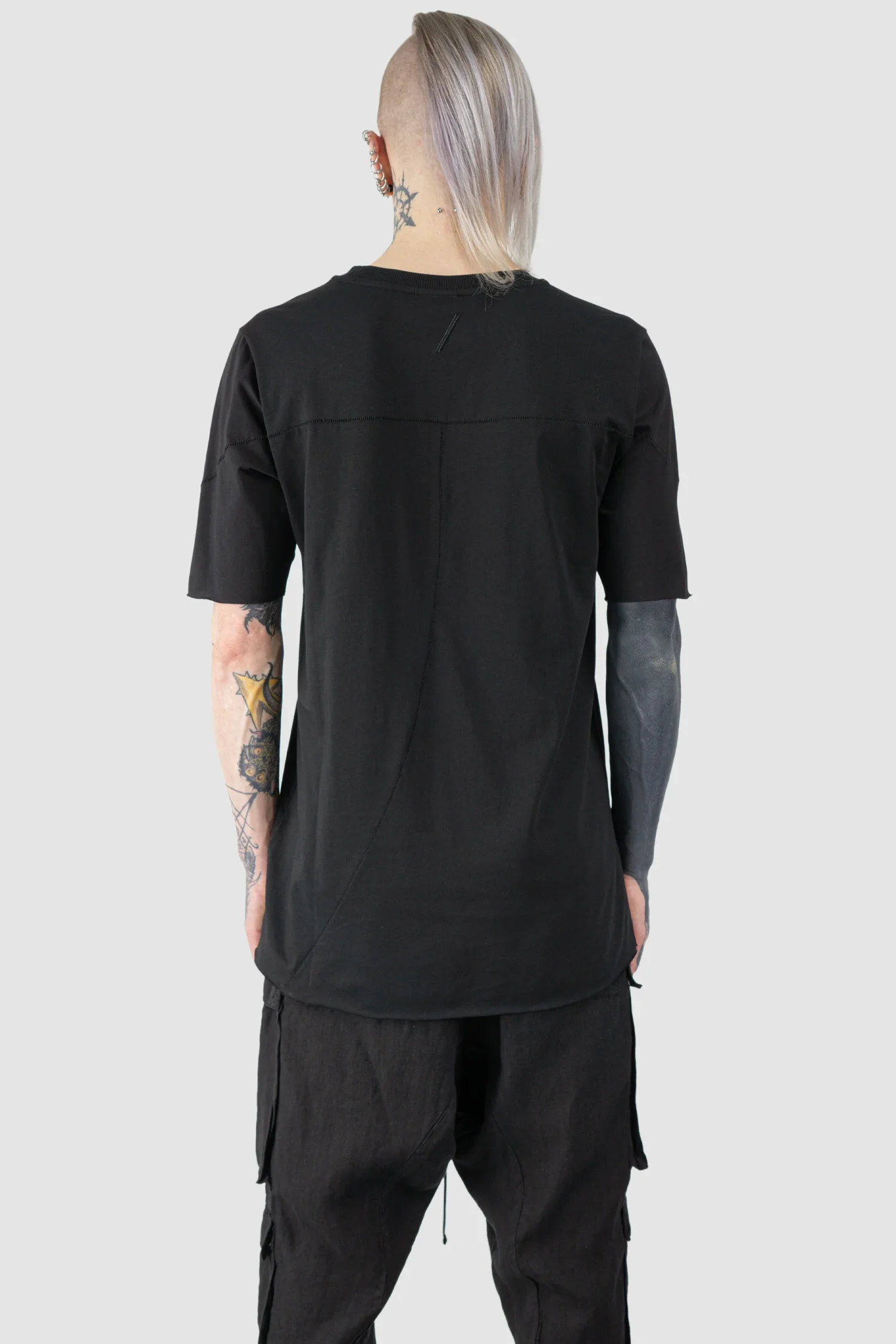 Black Round Neck Cotton T-Shirt - Image 4