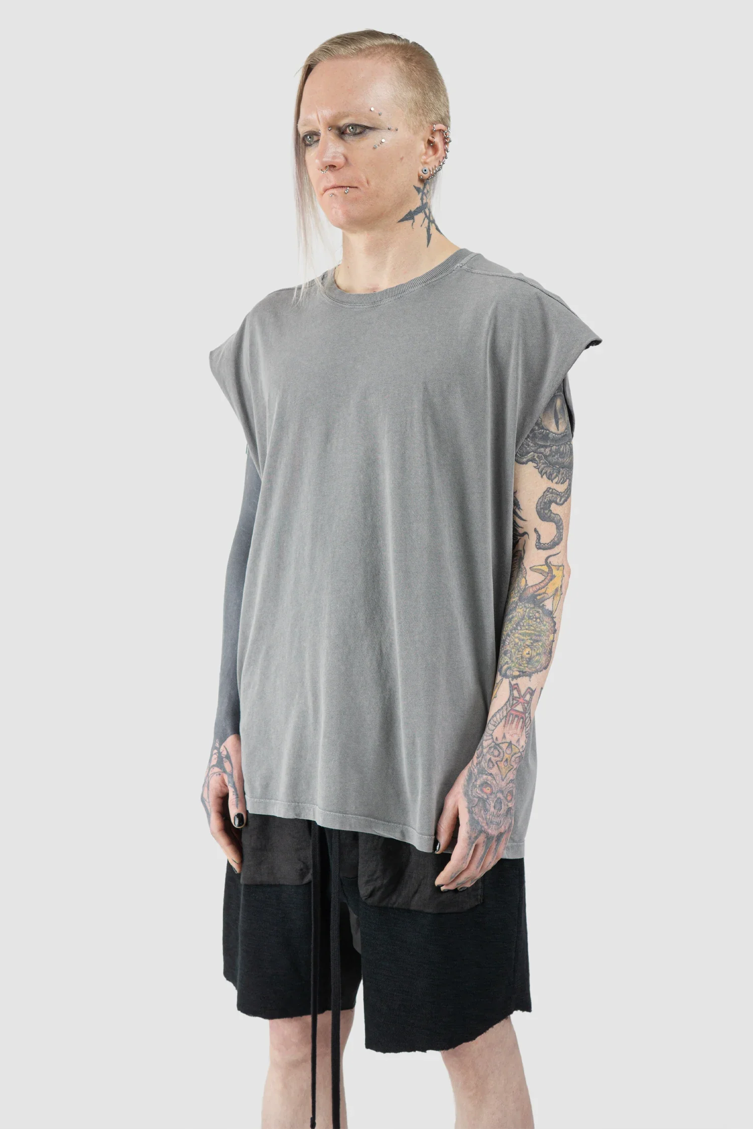 Grey Oversized Round Neck Tank Top - Image 2