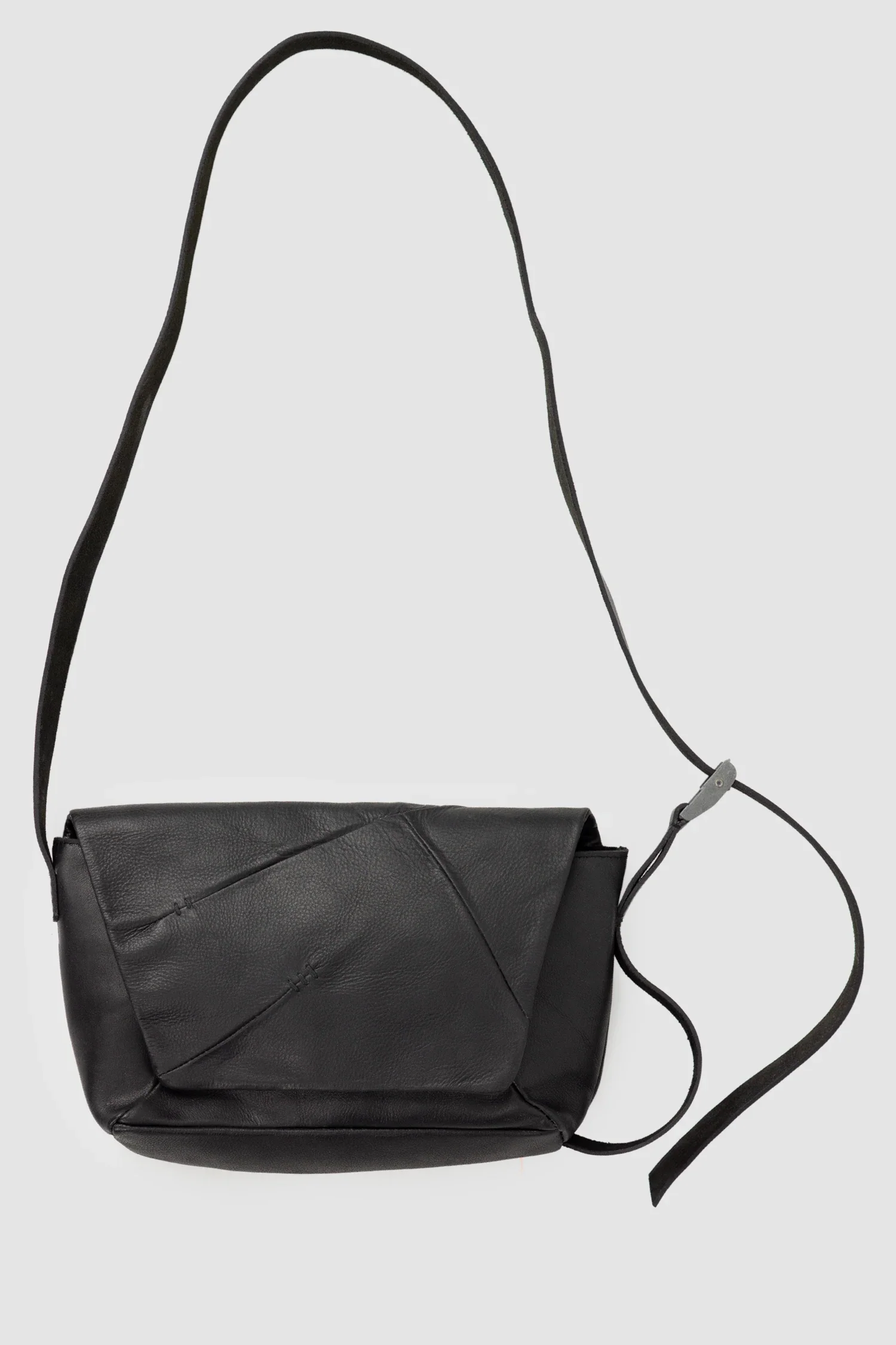 Black Geometric Fold-Over Messenger Leather Bag Werk 43P