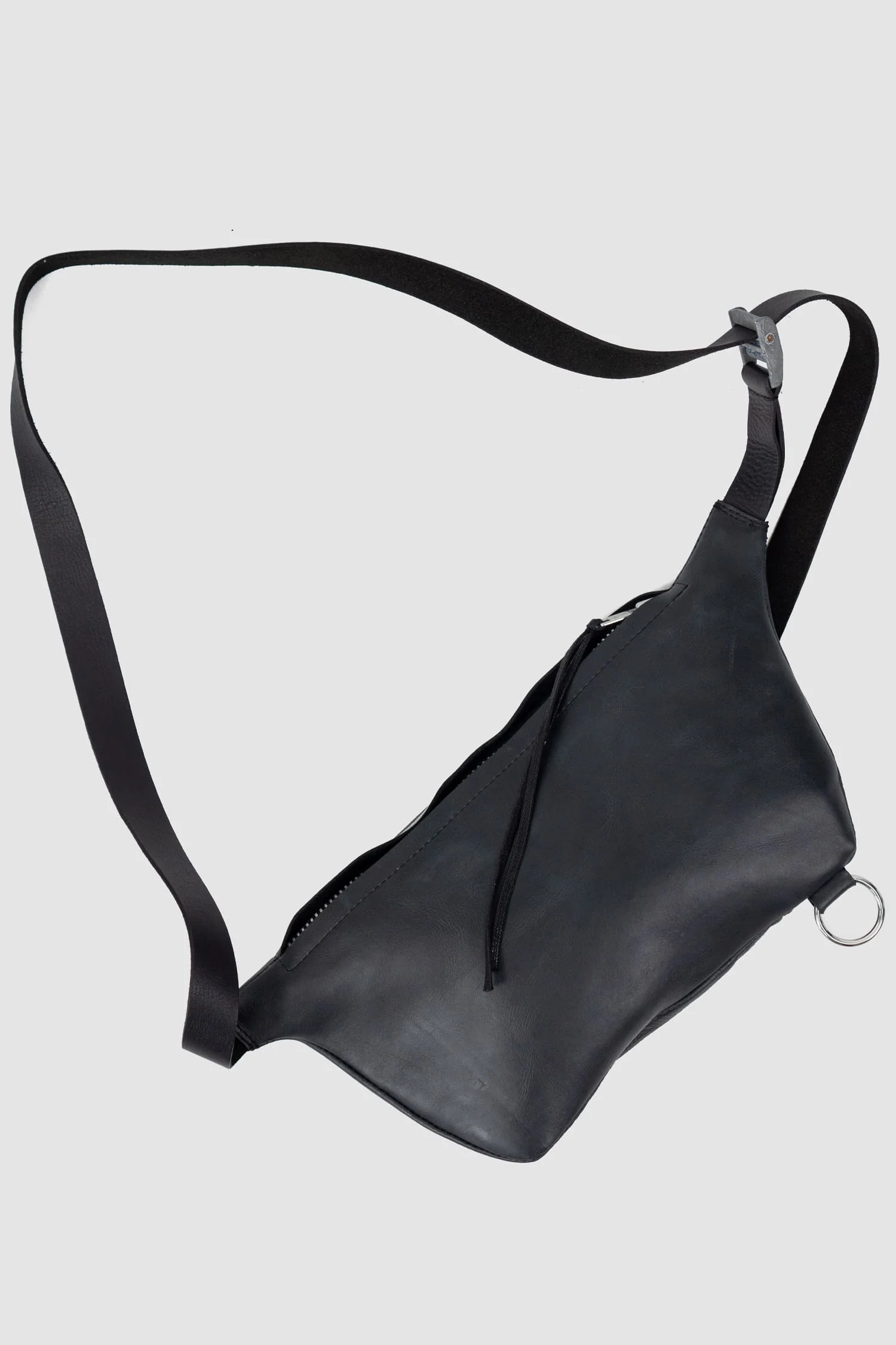 Black Pull-Up Leather Crossbody Bag Werk 11P - Image 4