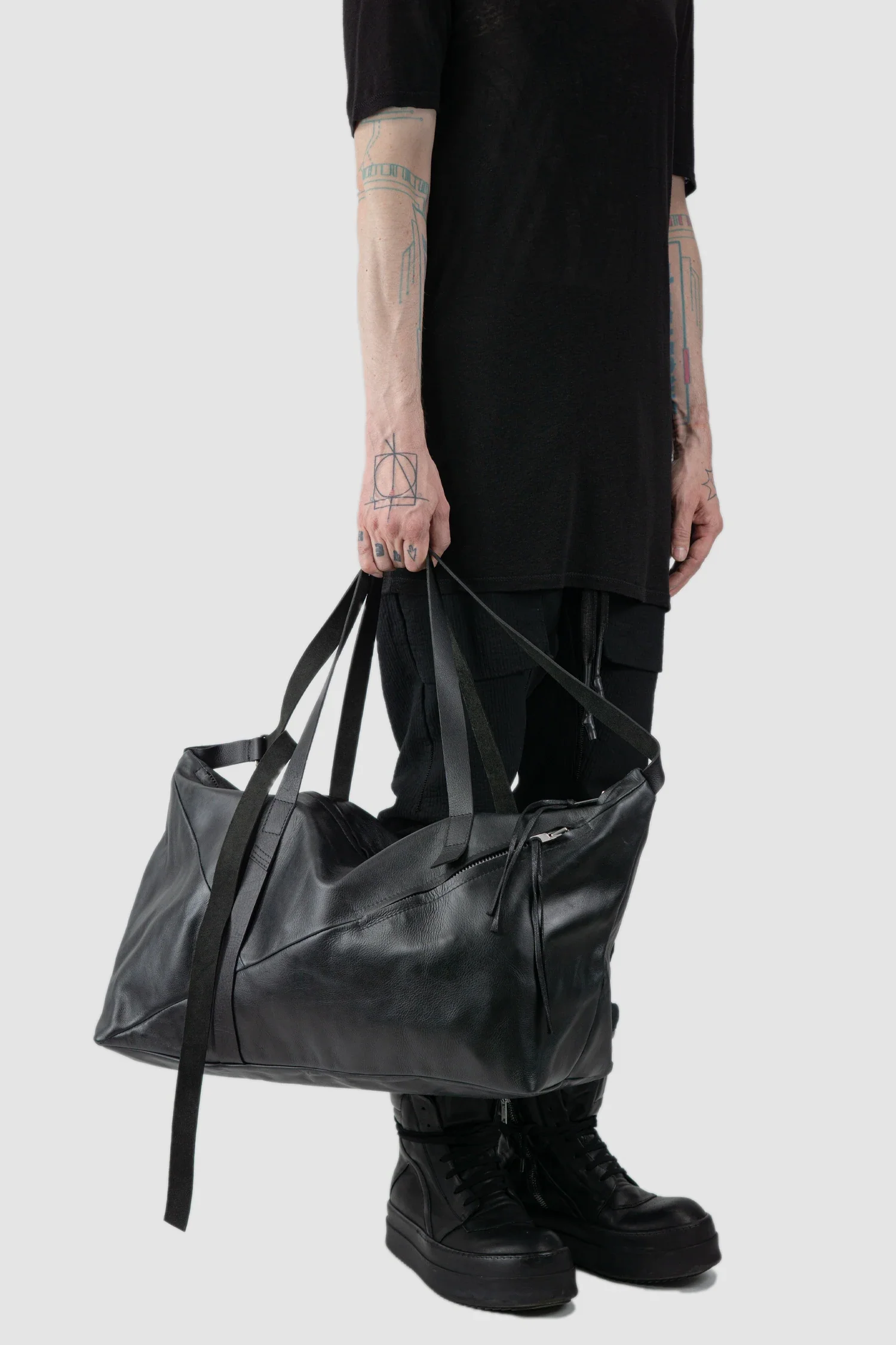 Black Soft Cow Leather Weekender Bag Cabin 1P - Image 3